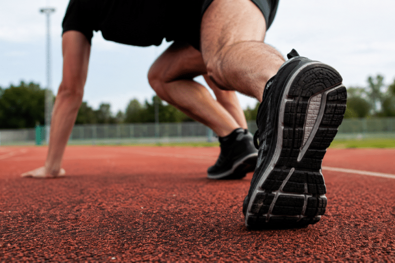 Melhor tênis para corrida e caminhada em 2026: Guia de compra completo por faixa de preço