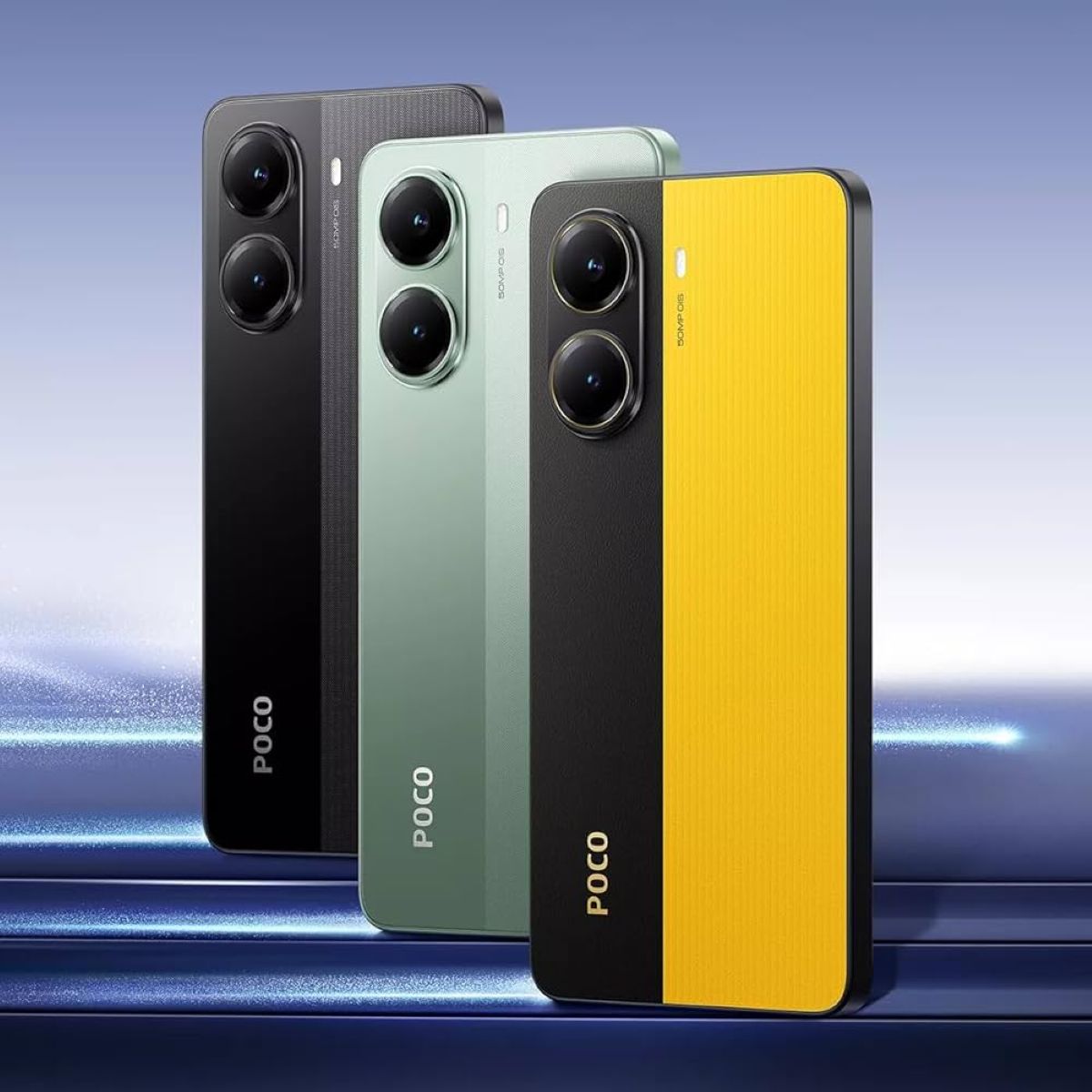 Três smartphones POCO posicionados lado a lado exibem traseiras preta, verde e amarela