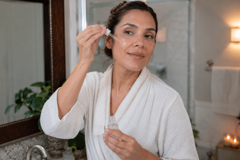 Sérum de Vitamina C para o rosto: Como escolher o melhor para o seu tipo de pele
